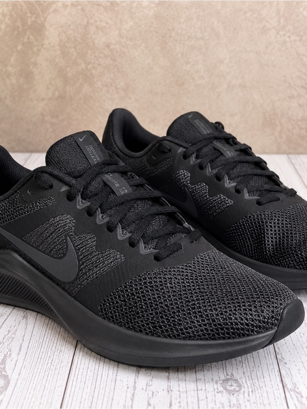 Nike Men’s Black Athletic Running Shoes